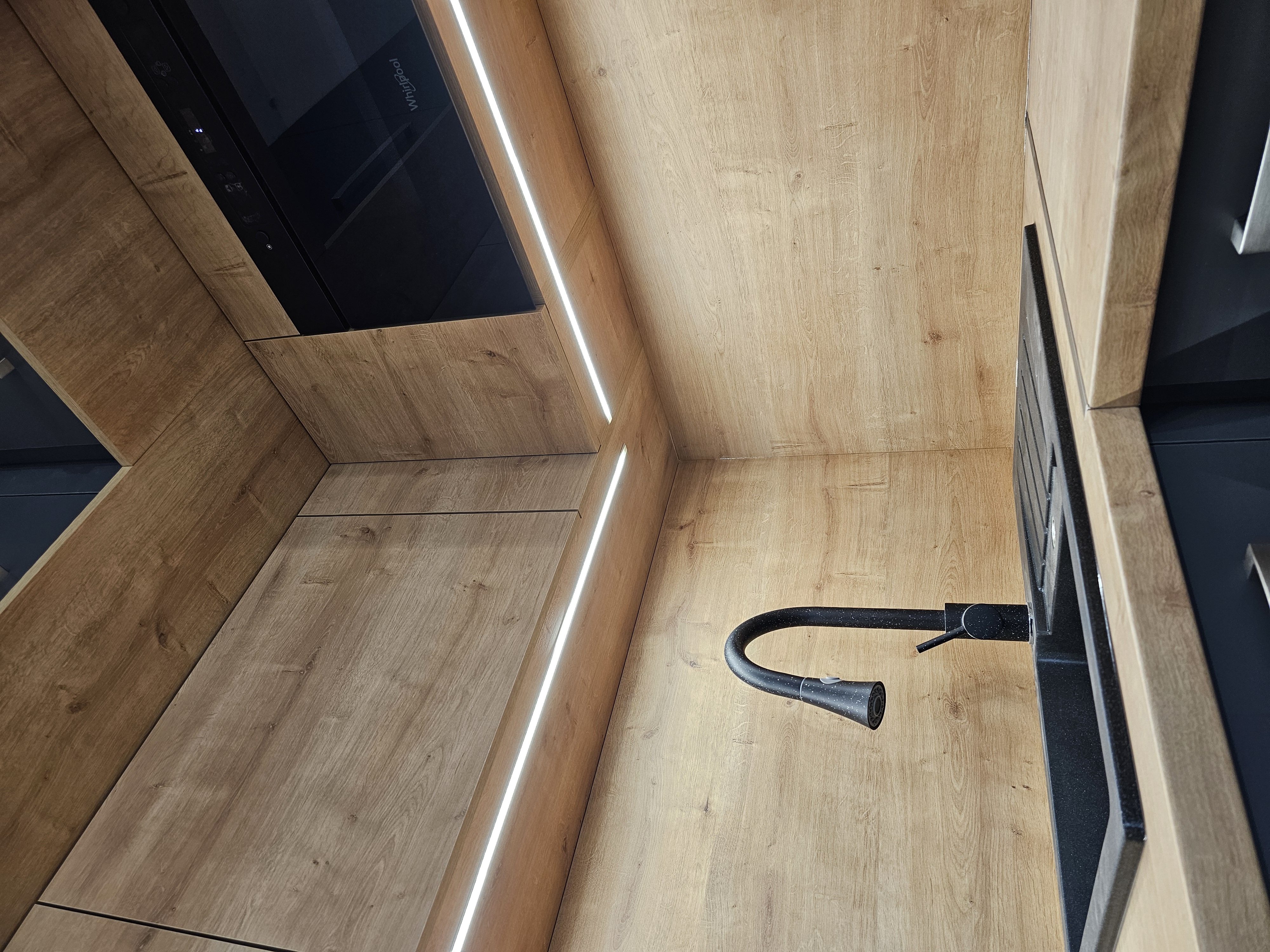 Minimalista konyhasziget